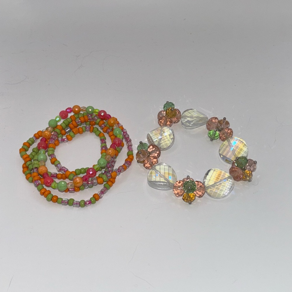 Stella & Dot - YOUTH Colorful Beaded Bracelet Set